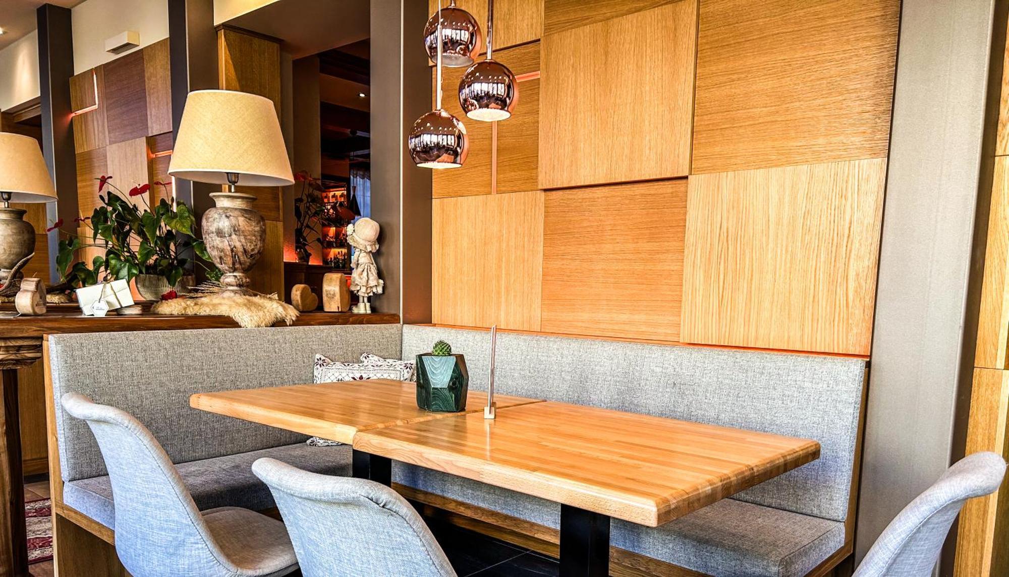 Hotel Moderno Restaurant เซรีนา ภายนอก รูปภาพ